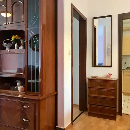 Profair Near Exhibition Center Apartman *